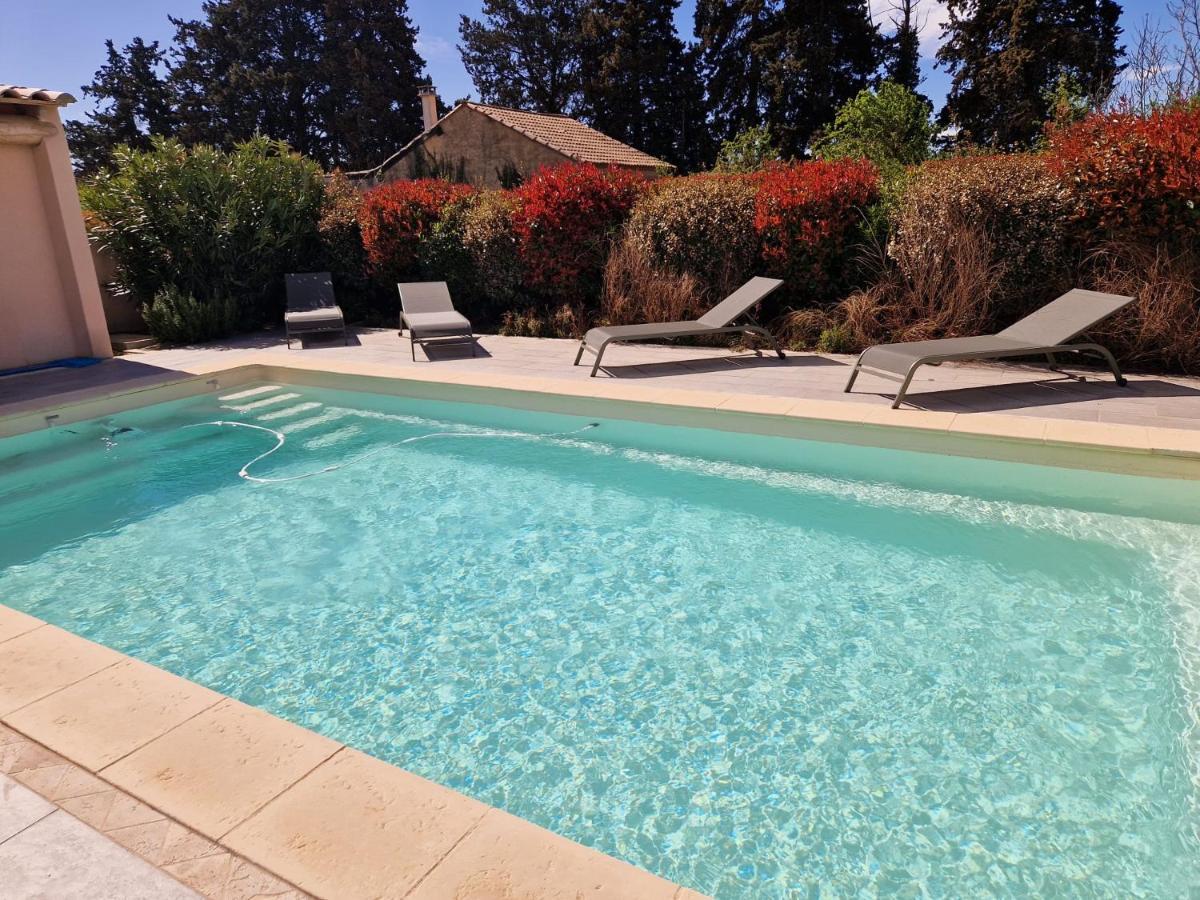 La Villa Bleue Saumane-de-Vaucluse ภายนอก รูปภาพ